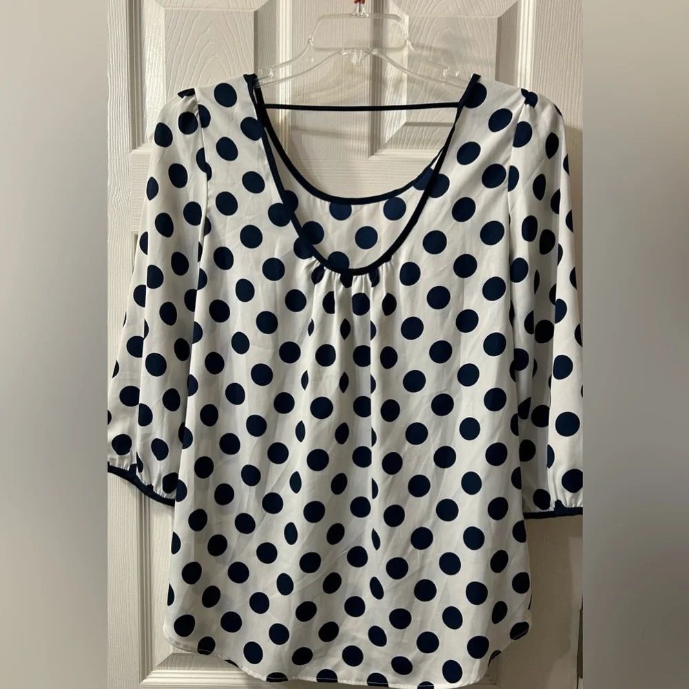 Love Zoe Navy & white blouse size M